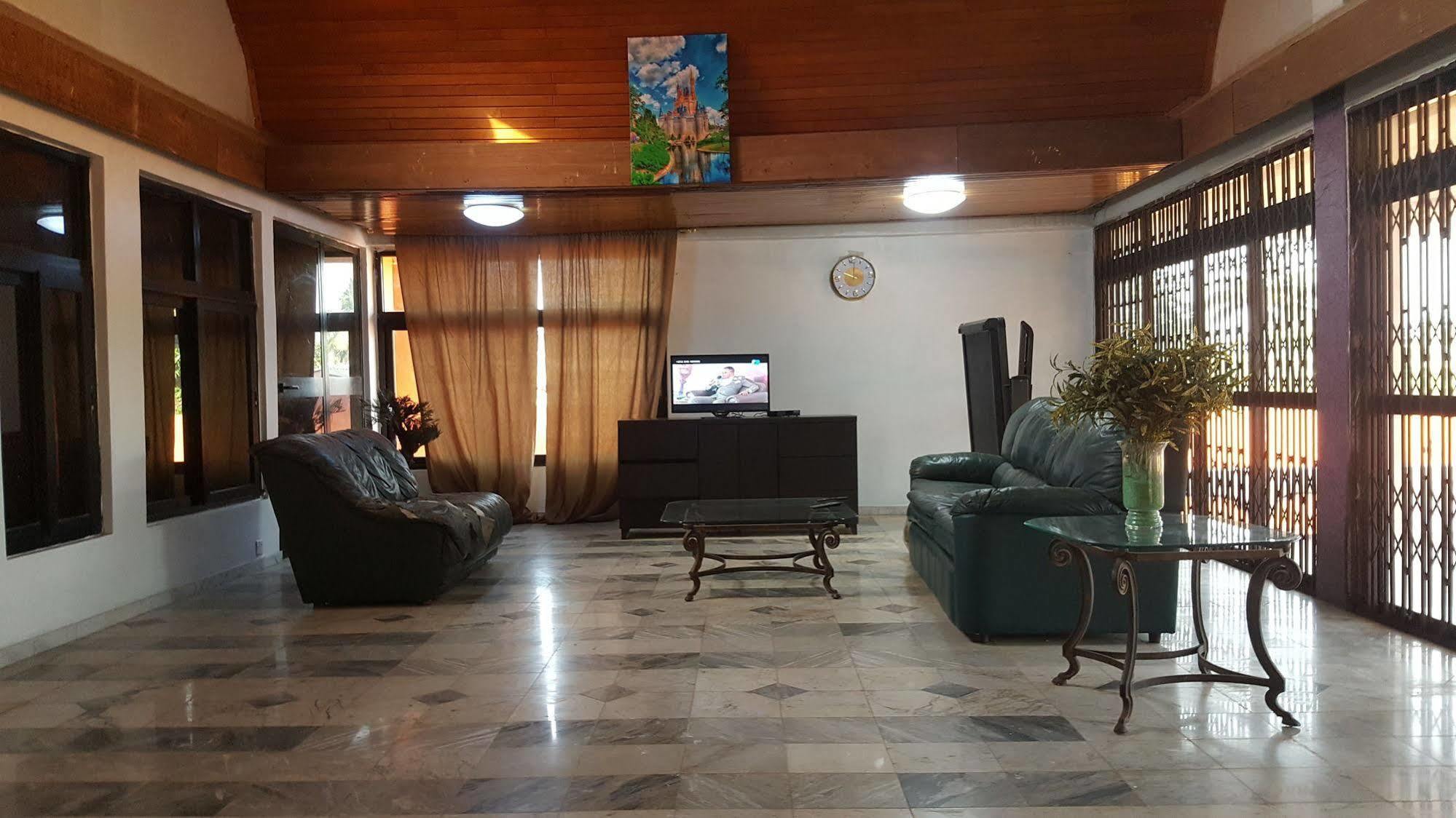 Tribeca Hotel Annex Koforidua Exteriör bild